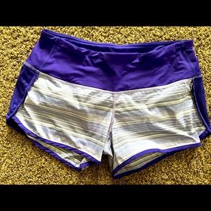 Lululemon women’s size 8 shorts..excellent condition